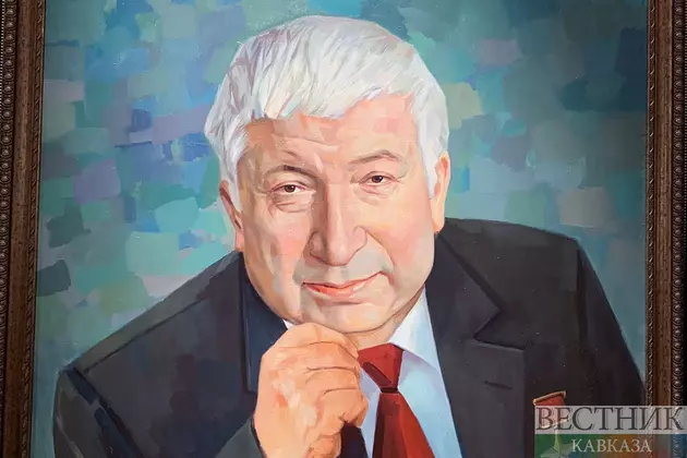 Гамзатов Расул