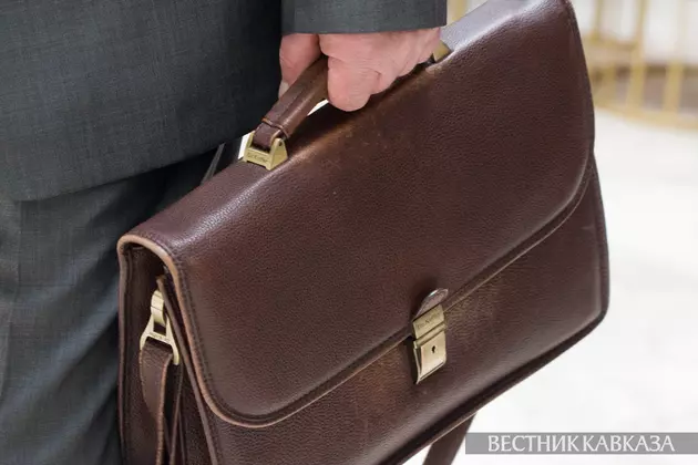 Человек с портфелем