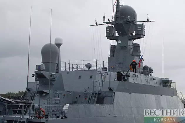 Начальник Генштаба МО Казахстана проинспектировал корабли на Каспии