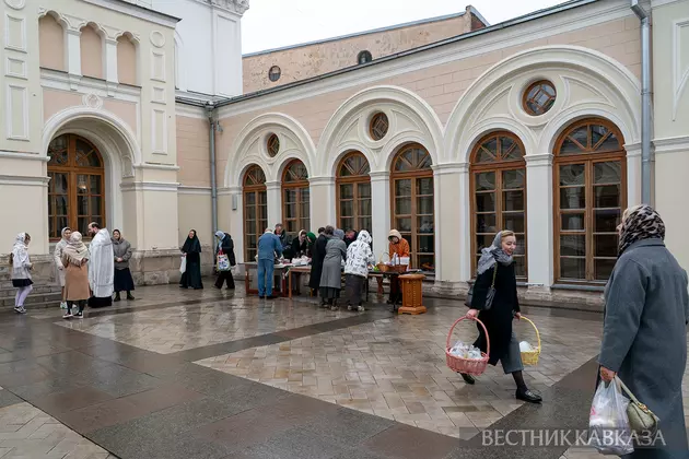 Освящение куличей в Иоанно-Предтеченском ставропигиальном женском монастыре