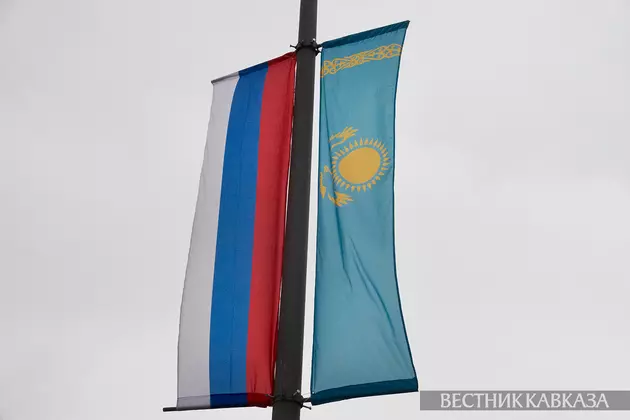 Флаги на улицах Москвы в преддверии госвизита президента Казахстана Токаева