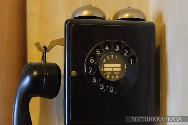Телефон