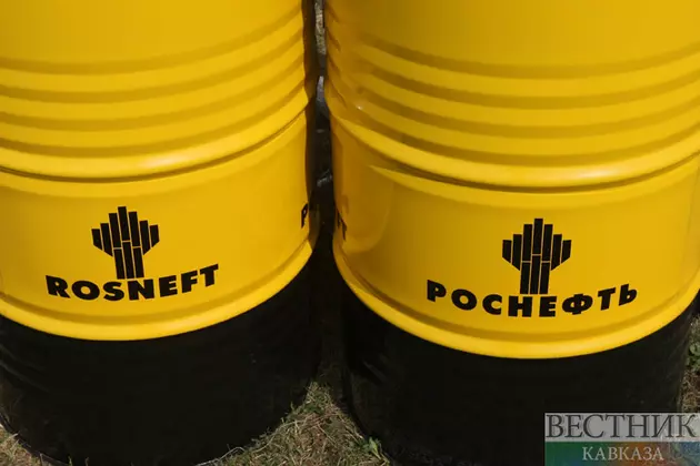 Россия стала лидером по экспорту нефти в Индию и Китай