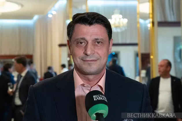 Прием по случаю Дня Независимости и Дня Вооруженных сил АР