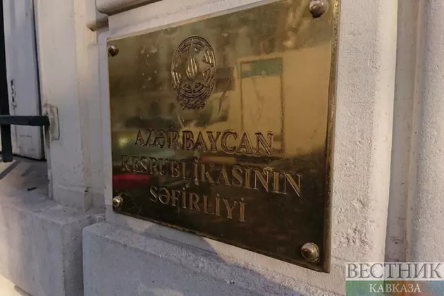 Хикмет Гаджиев встретился с советником Макрона в Баку