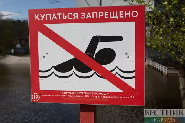 Пляжи Каспийска закрыли для купания