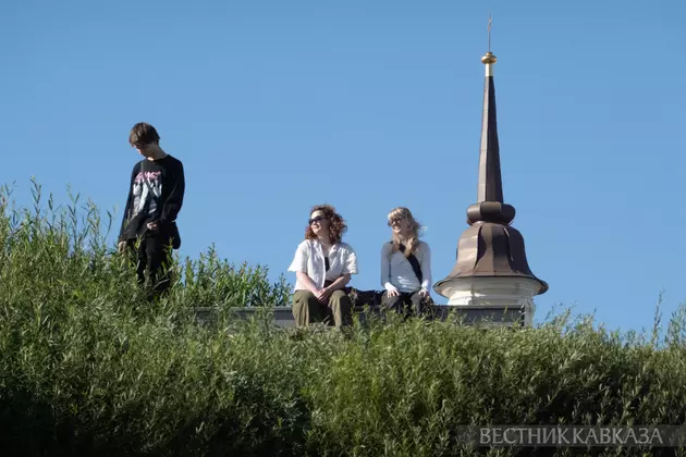 Отдыхающие в Зарядье