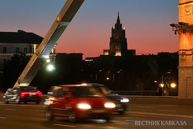 Вид на МИД с Крымского моста