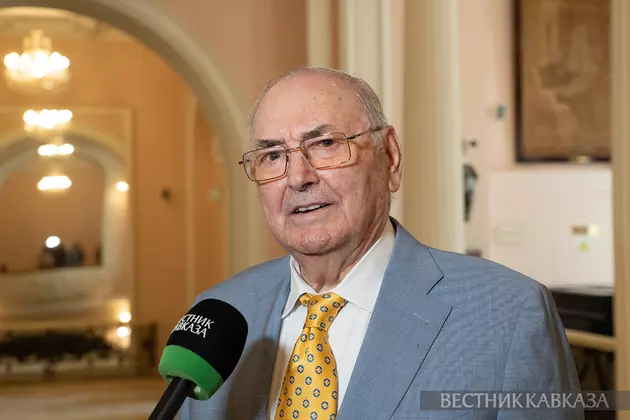 Александр Дзасохов