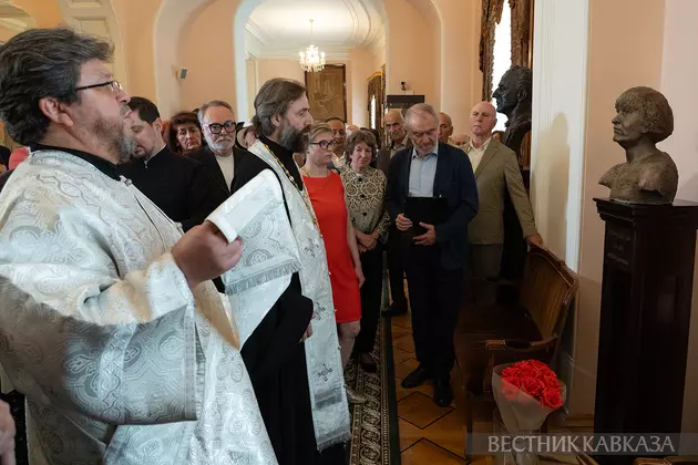 Церемония открытия бюста Вероники Дударовой в Московской Консерватории