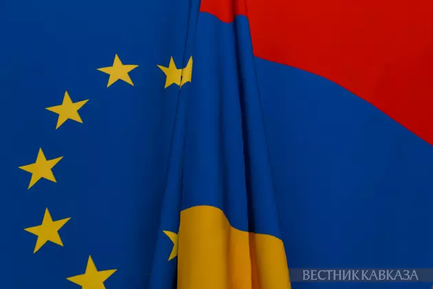 Флаги Евросоюза и Армении
