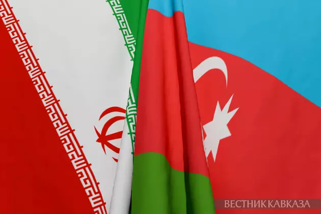 Флаги Ирана и Азербайджана