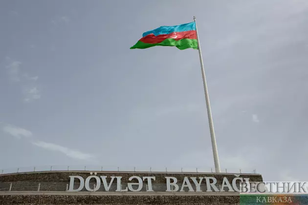 Ильхам Алиев и Мехрибан Алиева поздравили Азербайджан с Днем государственного суверенитета
