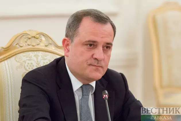 Главы МИД Азербайджана и Пакистана провели встречу на полях ГА ООН