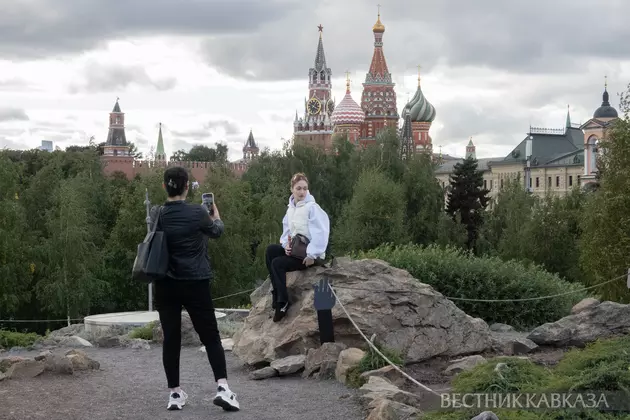Туристы в Зарядье