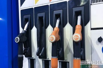 Цены на бензин взлетели в Казахстане