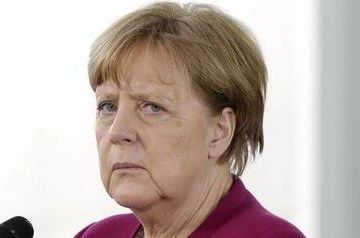 Канцлер Германии оценил политику Меркель в отношении России