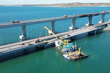 Хуснуллин: Крымский мост восстанавливают 250 специалистов и 30 единиц техники