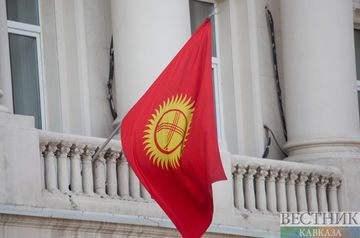 Парламент Кыргызстана эвакуируют из-за пожара