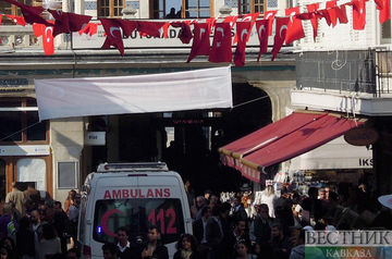 СМИ: в турецком Бартыне перевернулся рейсовый автобус, есть пострадавшие