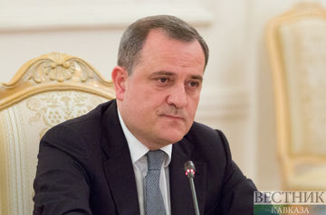 Джейхун Байрамов провел разговор с помощником госсекретаря США