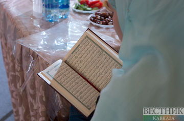 С Библии и Корана в России сняли возрастную маркировку