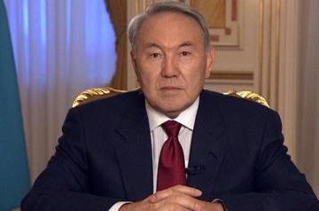 Назарбаев перестал быть почетным сенатором