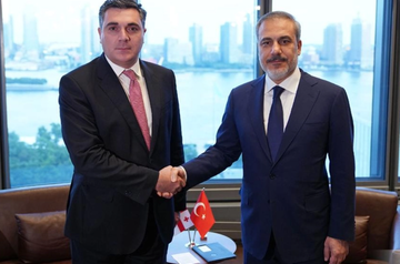 Министры иностранных дел Грузии и Турции Илья Дарчиашвили и Хакан Фидан