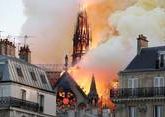 В столице Франции пылает собор Парижской Богоматери (ВИДЕО)
