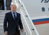 Владимир Путин прилетел в Душанбе 