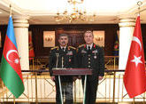 Главы оборонных ведомств Турции и Азербайджана обсудили провокации Армении на границе