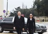 Ильхам Алиев и Мехрибан Алиева почтили память погибших в трагедии &quot;Черного января&quot; (ВИДЕО)
