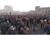 Оппозиция Армении проводит антиправительственные митинги и перекрыла улицы Еревана