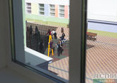 В Узбекистане школьница ушла с урока, выпрыгнув в окно