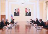 Премьер Азербайджана принял руководство Астраханской области