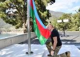 Ильхам Алиев поднял флаг Азербайджана в Ханкенди