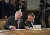 Выборы открыли возможность для маневра как Лукашенко, так и Запада
