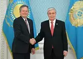 Токаев на встрече с сенатором США напомнил о союзничестве России и Казахстана