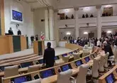 Спор о законе об иноагентах чуть не перерос в драку в парламенте Грузии