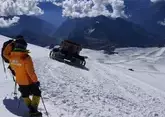 Спасатели помогли альпинисту из Тюмени спуститься с Эльбруса