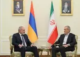 Пашинян встретился с Пезешкианом и Али Хаменеи в Тегеране