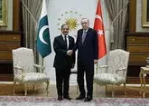 Президент Турции встречается с премьер-министром Пакистана
