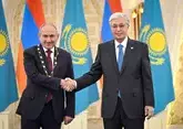 Токаев наградил Пашиняна высшим орденом Казахстана