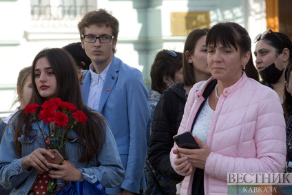 В Москве помянули жертв Бесланской трагедии (фоторепортаж)