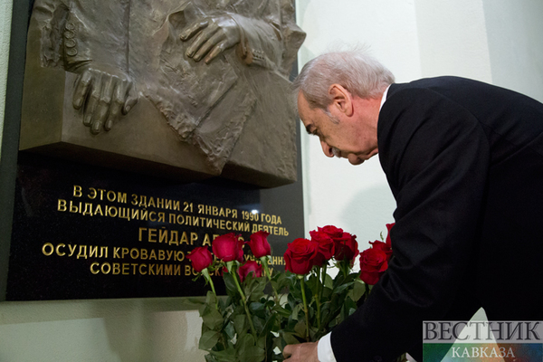 В Москве почтили память жертв &quot;Черного января&quot; 1990 года в Баку