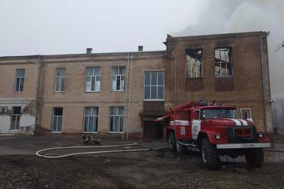 Школа загорелась в Зеленокумске