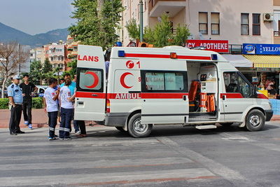 Двое были ранены в потасовках на муниципальных выборах в Турции