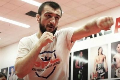 Брат Нурмагомедова подписал контракт с UFC
