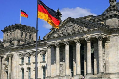 В Берлине прокомментировали призыв Макрона к реформе Шенгена