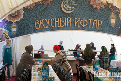 По инициативе Лейлы Алиевой в &quot;Шатре Рамадана&quot; в Москве был дан ифтар